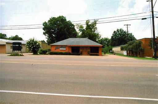 Giardina's, Greenwood, MS. This building was demolished in 2014